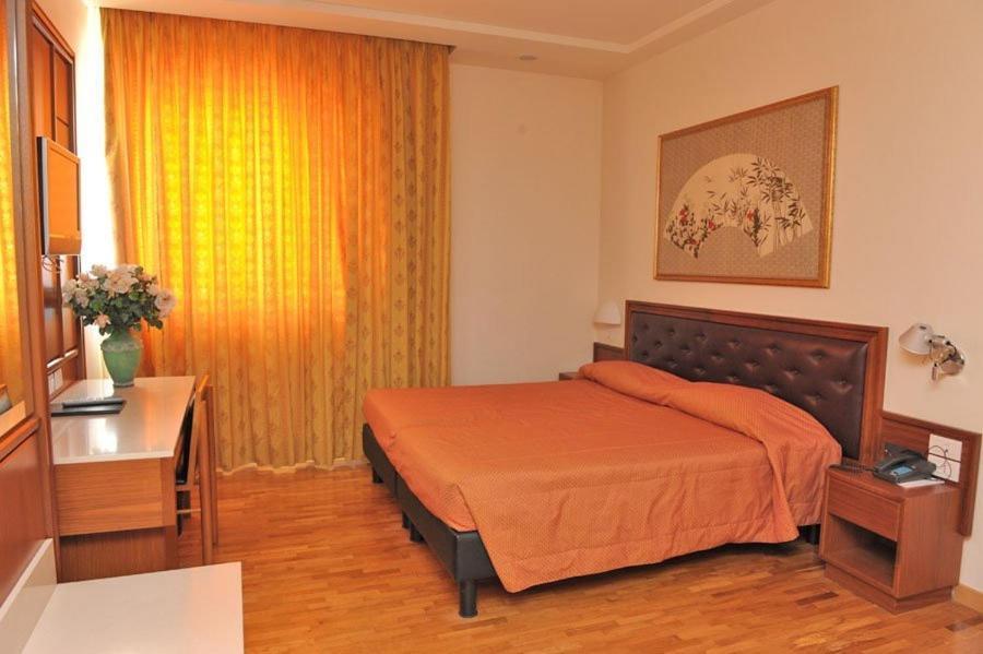 Hotel Svevo Gioia Del Colle Ruang foto