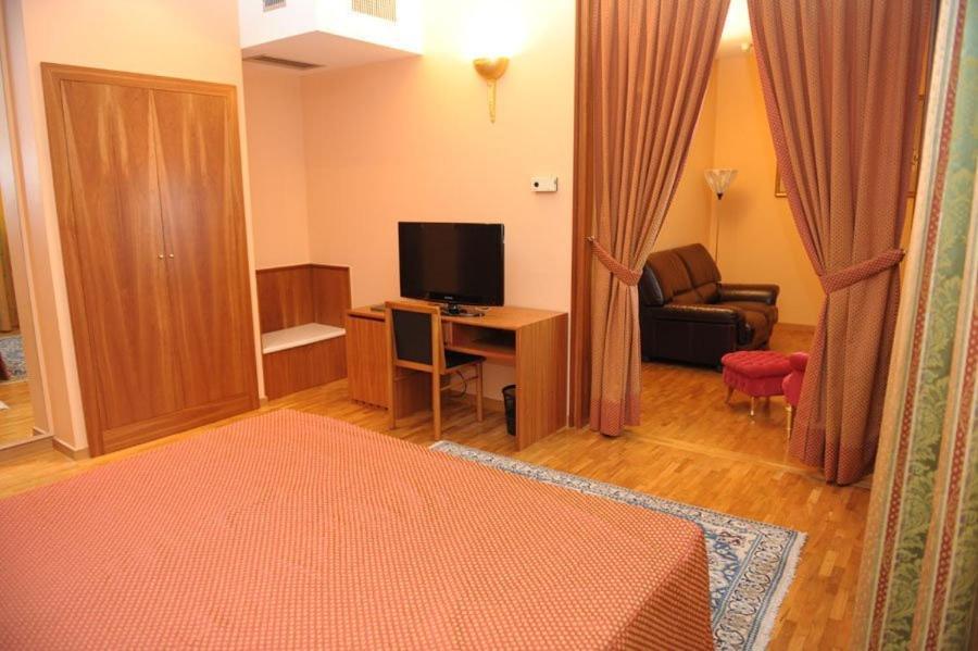 Hotel Svevo Gioia Del Colle Ruang foto