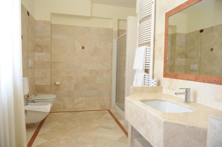 Hotel Svevo Gioia Del Colle Ruang foto