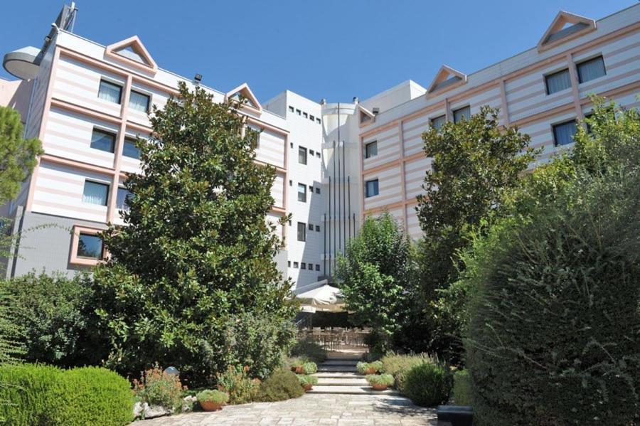 Hotel Svevo Gioia Del Colle Bagian luar foto