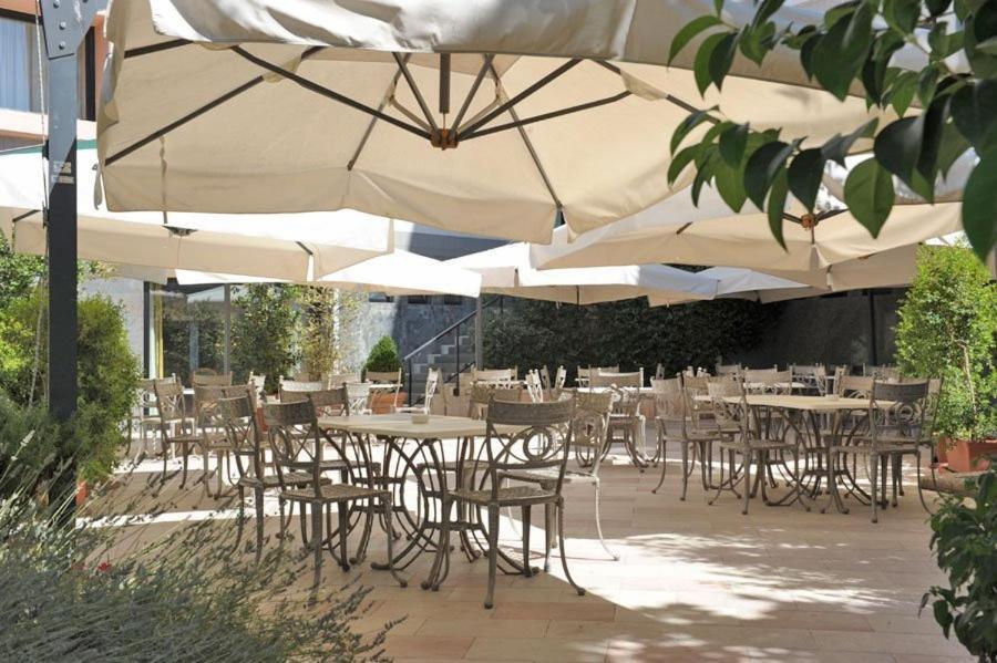 Hotel Svevo Gioia Del Colle Bagian luar foto
