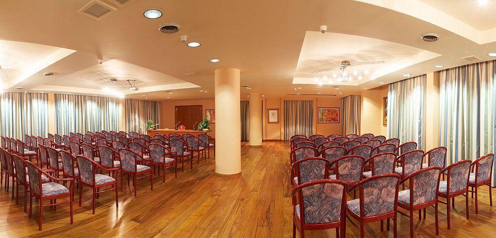 Hotel Svevo Gioia Del Colle Bagian luar foto
